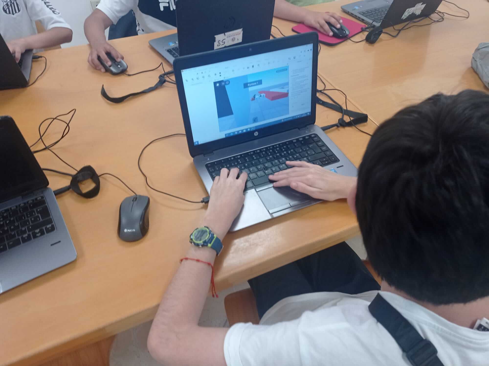 roblox studio curso en coin para niños